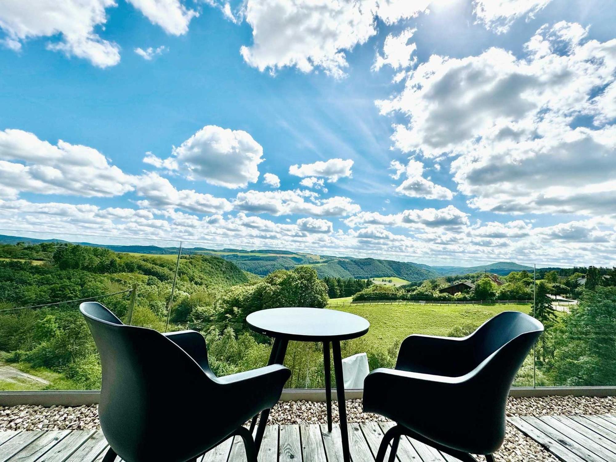 Luxapart Eifel Mit Privater Sauna Harscheid الغرفة الصورة